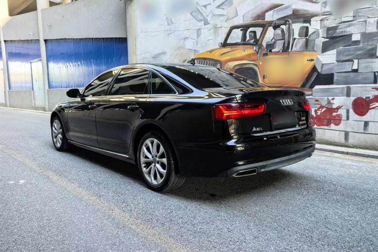 Used Audi A6L 2018 30th Anniversary Edition 35 TFSI Fashion Model Exterior 4
