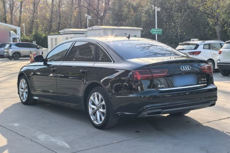 Used Audi A6L 2018 30th Anniversary Edition 35 TFSI Fashion Model Exterior 4