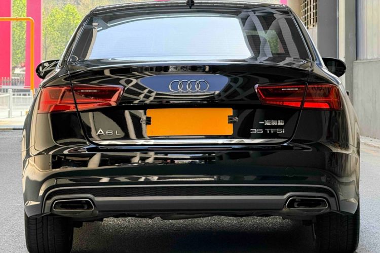 Used Audi A6L 2018 30th Anniversary Edition 35 TFSI Fashion Model Exterior 4