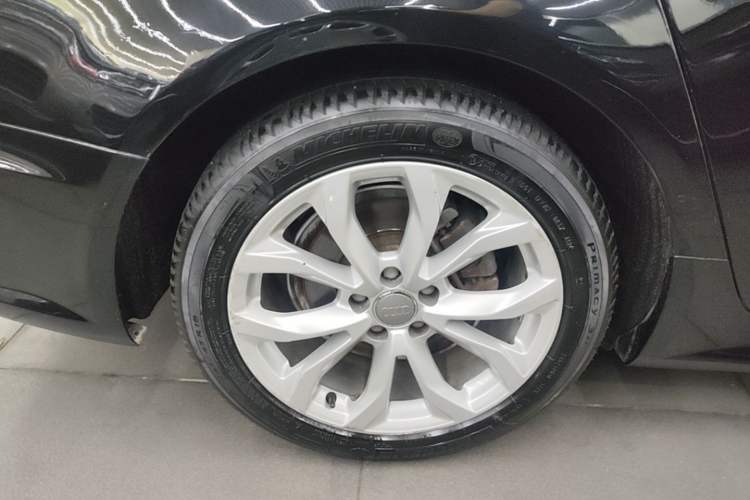 Used Audi A6L 2018 30th Anniversary Edition 35 TFSI Fashion Model Exterior 5