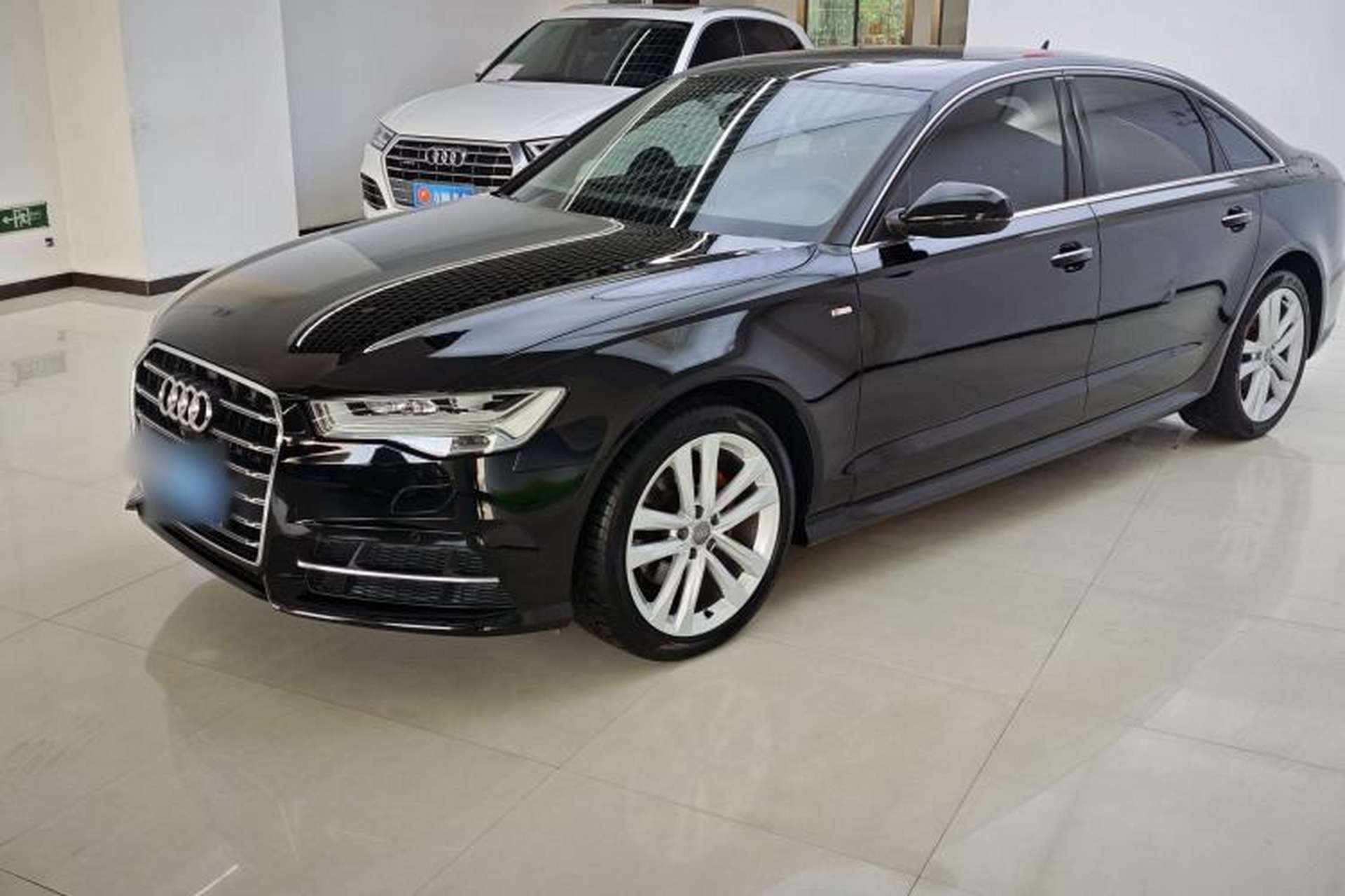 Used Audi A6L 2018 30th Anniversary Edition 35 TFSI Sport Edition Front Left 45 Deg