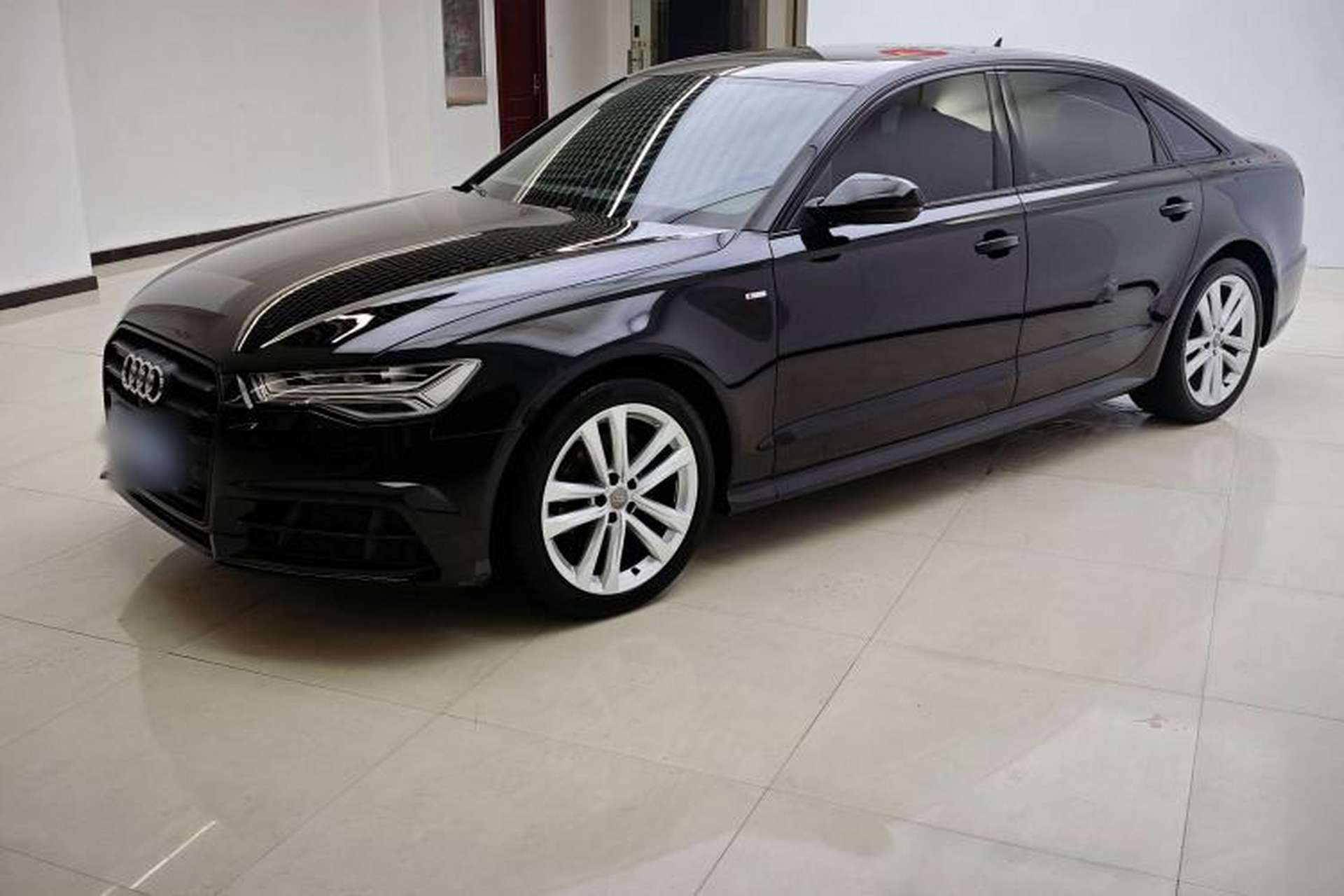 Used Audi A6L 2018 30th Anniversary Edition 35 TFSI Sport Edition Front Left 45 Deg