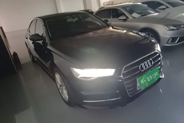 Used Audi A6L 2018 30th Anniversary Edition 35 TFSI Fashion Model Front Right 45 Deg