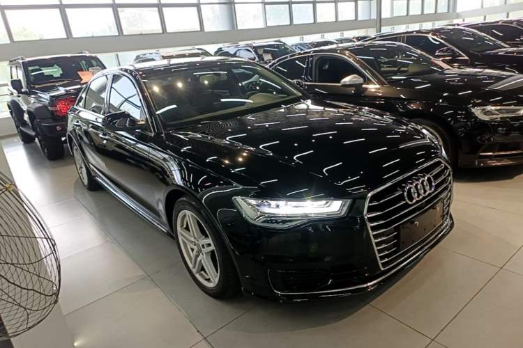 Used Audi A6L 2018 30th Anniversary Edition 30 FSI Style Model Front Right 45 Deg