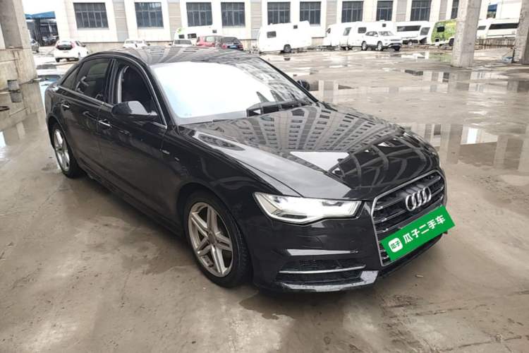 Used Audi A6L 2018 30th Anniversary Edition 30 FSI Style Model Front Right 45 Deg