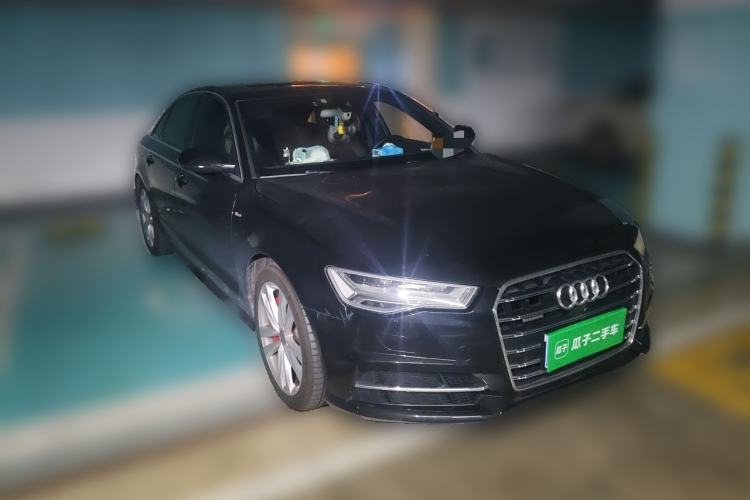 Used Audi A6L 2018 30th Anniversary Edition 45 TFSI quattro Sport model Front Right 45 Deg