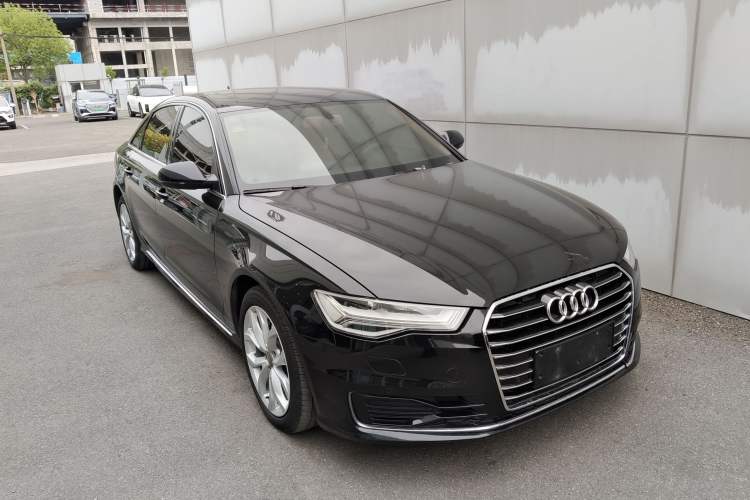 Used Audi A6L 2018 30th Anniversary Edition 35 TFSI Fashion Model Front Right 45 Deg