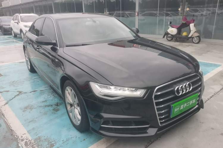 Used Audi A6L 2018 30th Anniversary Edition 35 TFSI Fashion Model Front Right 45 Deg