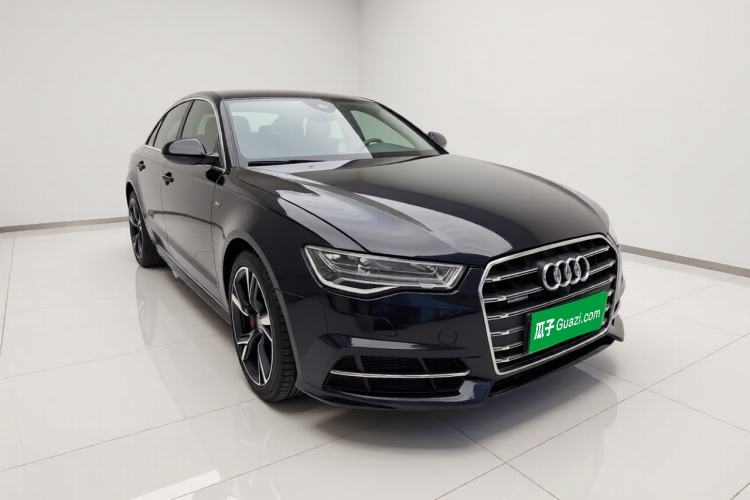 Used Audi A6L 2018 30th Anniversary Edition 45 TFSI quattro Luxury Model Front Right 45 Deg