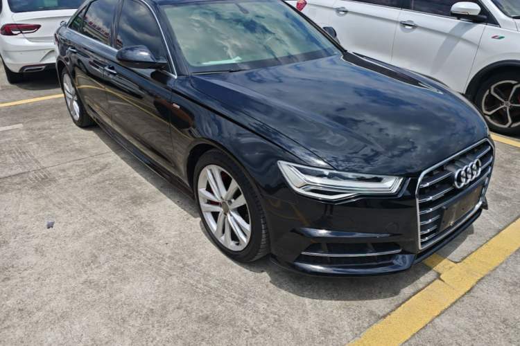 Used Audi A6L 2018 30th Anniversary Edition 45 TFSI quattro Sport model Front Right 45 Deg