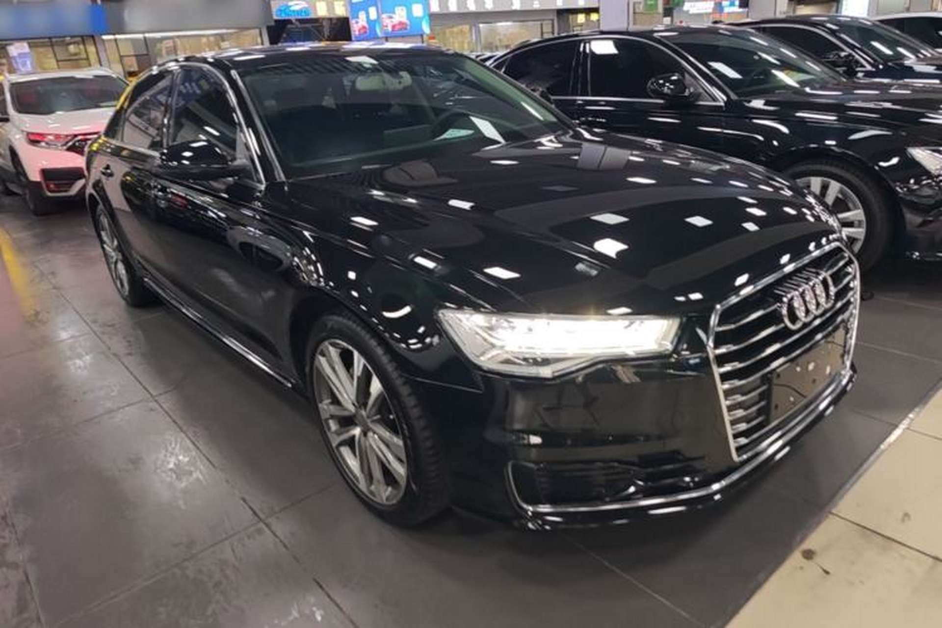 Used Audi A6L 2018 30th Anniversary Edition TFSI Trendy Model Front Right 45 Deg