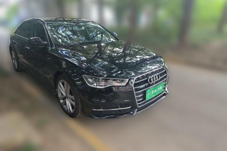 Used Audi A6L 2018 30th Anniversary Edition 45 TFSI quattro Luxury Model Front Right 45 Deg