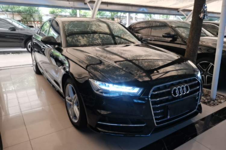 Used Audi A6L 2018 30th Anniversary Edition 30 FSI Style Model Front Right 45 Deg