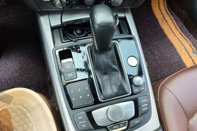 Used Audi A6L 2018 35 TFSI Collector's Edition Gear Lever
