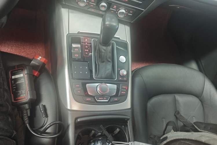 Used Audi A6L 2018 30th Anniversary Edition TFSI Trendy Model Gear Lever