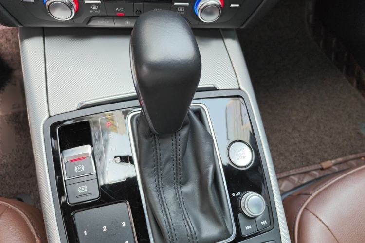 Used Audi A6L 2018 30th Anniversary Edition 35 TFSI Sport Edition Gear Lever