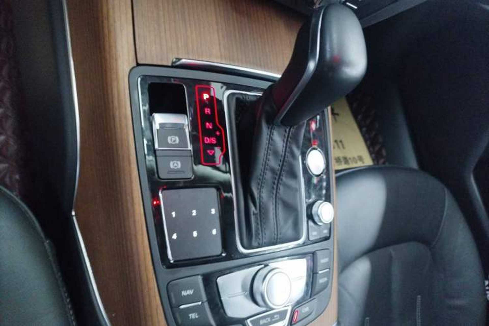 Used Audi A6L 2018 30th Anniversary Edition TFSI Trendy Model Gear Lever
