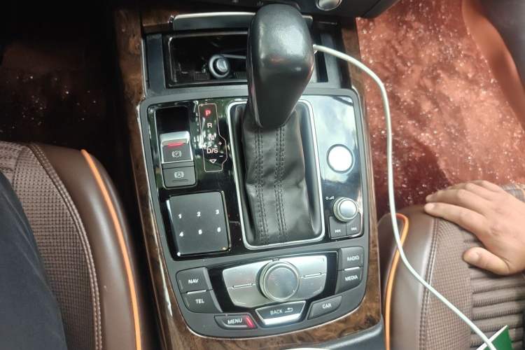 Used Audi A6L 2018 30th Anniversary Edition 35 TFSI Sport Edition Gear Lever