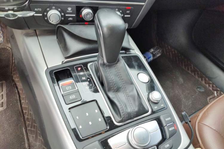 Used Audi A6L 2018 35 TFSI Collector's Edition Gear Lever