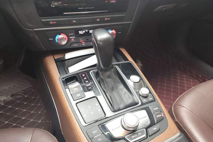 Used Audi A6L 2018 30th Anniversary Edition 30 FSI Style Model Gear Lever