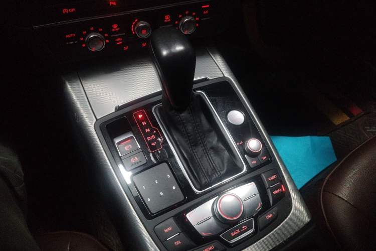 Used Audi A6L 2018 30th Anniversary Edition TFSI Trendy Model Gear Lever
