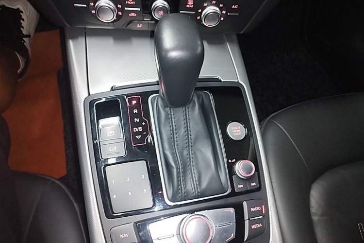 Used Audi A6L 2018 35 TFSI Collector's Edition Gear Lever