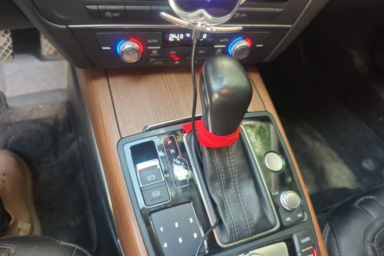 Used Audi A6L 2018 30th Anniversary Edition 30 FSI Style Model Gear Lever