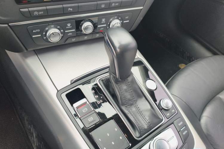 Used Audi A6L 2018 35 TFSI Collector's Edition Gear Lever