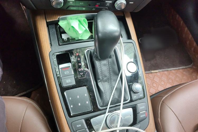 Used Audi A6L 2018 30 FSI Collector's Edition Gear Lever