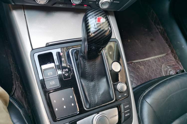 Used Audi A6L 2018 35 TFSI Collector's Edition Gear Lever