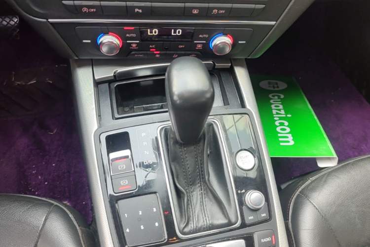 Used Audi A6L 2018 30th Anniversary Edition 35 TFSI Sport Edition Gear Lever