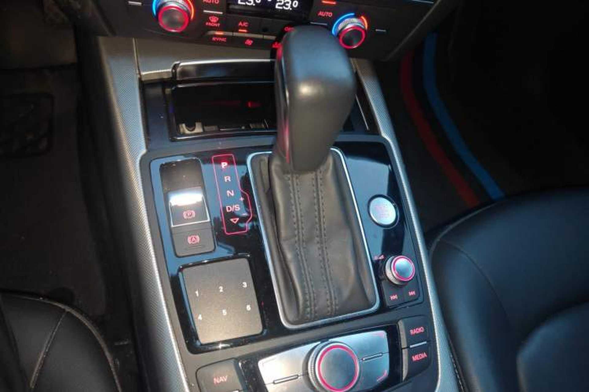 Used Audi A6L 2018 30th Anniversary Edition 35 TFSI Sport Edition Gear Lever