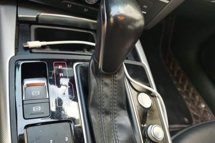 Used Audi A6L 2018 35 TFSI Collector's Edition Gear Lever