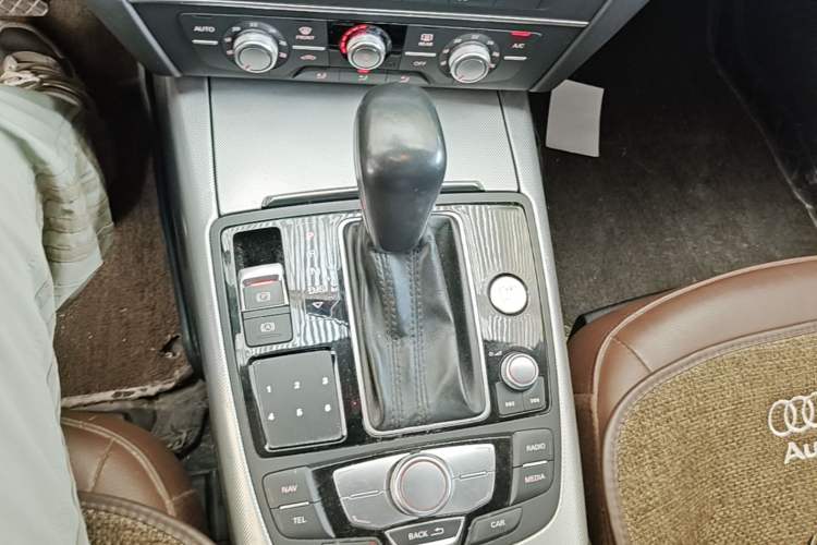Used Audi A6L 2018 35 TFSI Collector's Edition Gear Lever