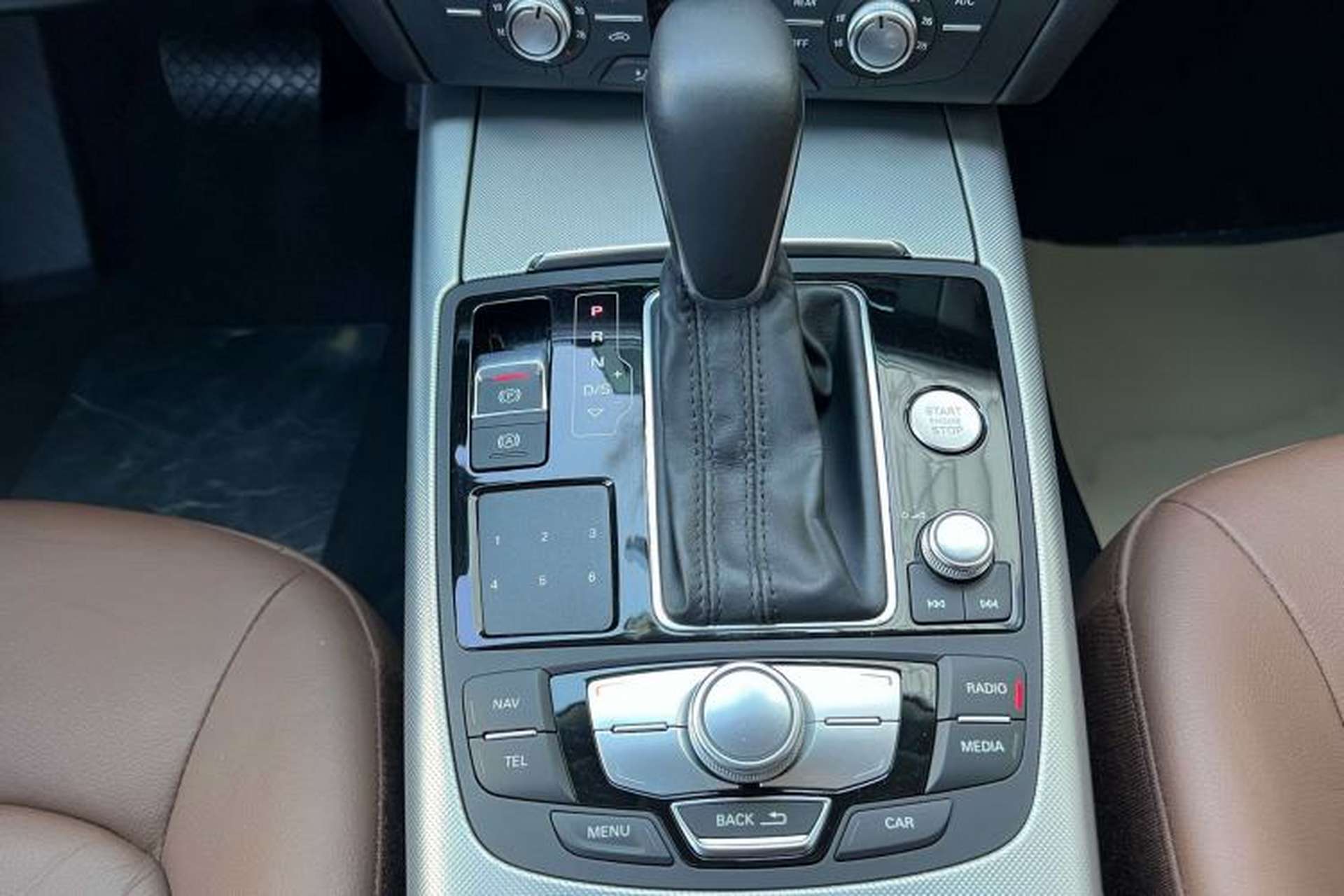 Used Audi A6L 2018 30th Anniversary Edition 35 TFSI Fashion Model Gear Lever