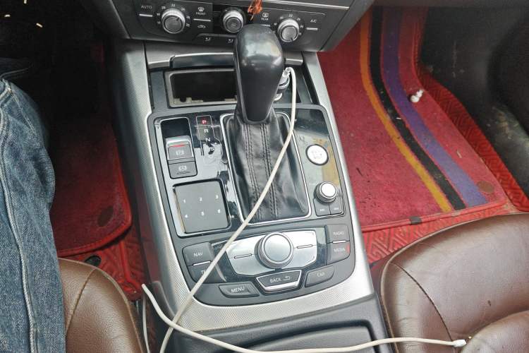 Used Audi A6L 2018 30th Anniversary Edition TFSI Trendy Model Gear Lever