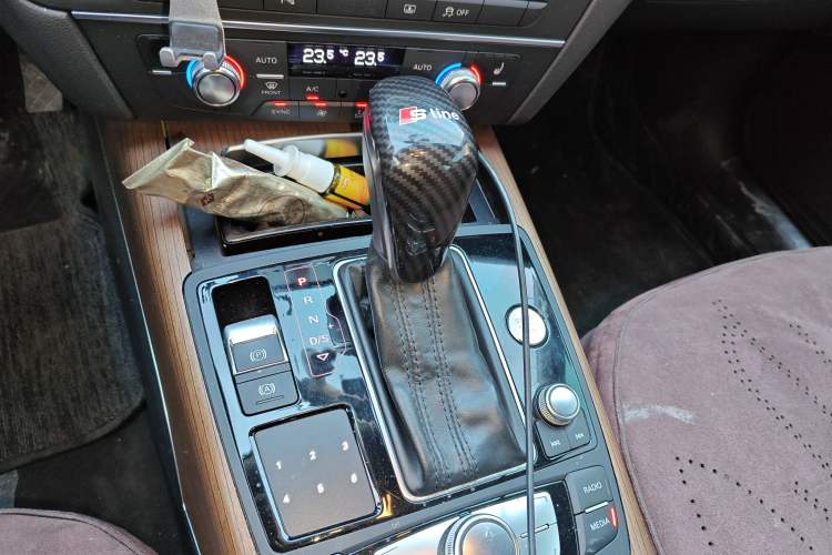 Used Audi A6L 2018 30 FSI Collector's Edition Gear Lever