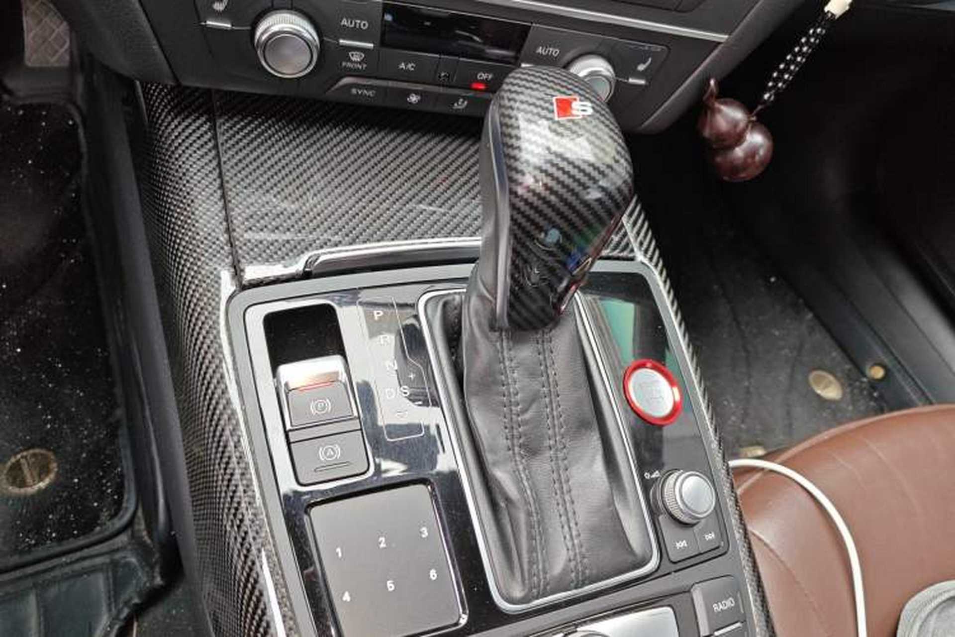Used Audi A6L 2018 30th Anniversary Edition 45 TFSI quattro Sport model Gear Lever