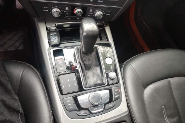 Used Audi A6L 2018 30th Anniversary Edition TFSI Trendy Model Gear Lever