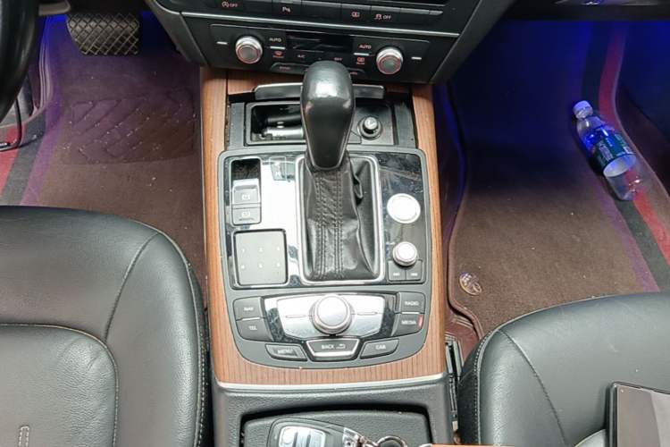 Used Audi A6L 2018 30th Anniversary Edition 30 FSI Style Model Gear Lever