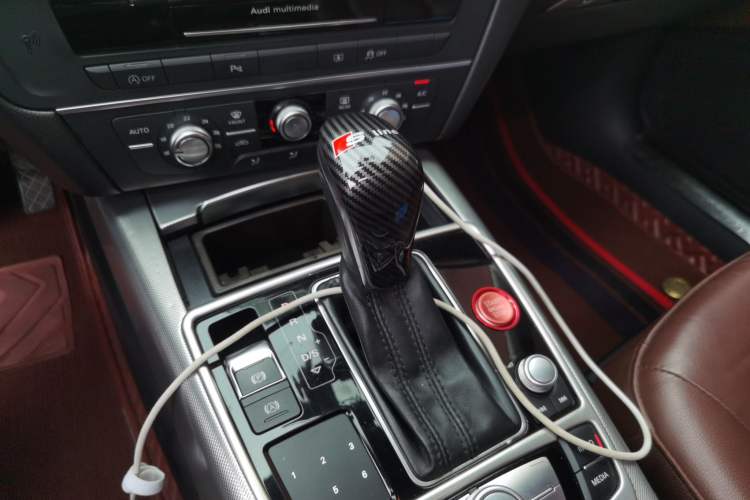 Used Audi A6L 2018 30th Anniversary Edition 35 TFSI Fashion Model Gear Lever