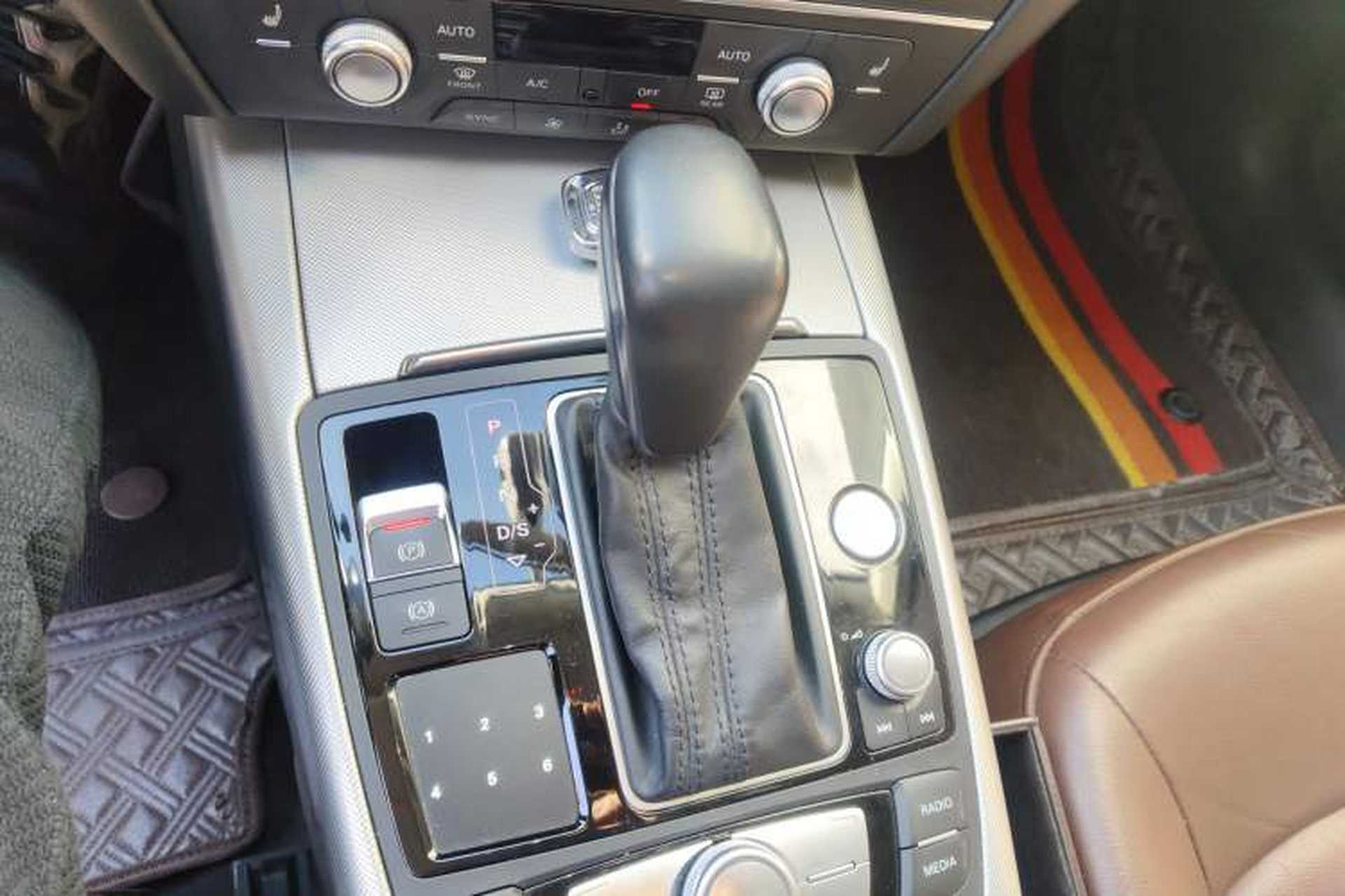 Used Audi A6L 2018 35 TFSI Collector's Edition Gear Lever