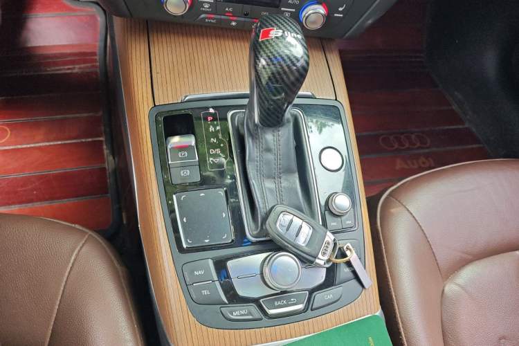 Used Audi A6L 2018 30th Anniversary Edition 30 FSI Style Model Gear Lever