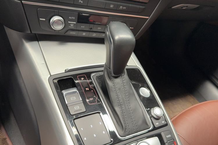 Used Audi A6L 2018 30th Anniversary Edition 45 TFSI quattro Sport model Gear Lever
