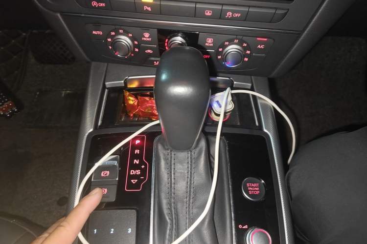 Used Audi A6L 2018 30th Anniversary Edition TFSI Trendy Model Gear Lever