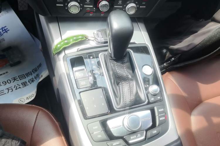 Used Audi A6L 2018 30th Anniversary Edition 35 TFSI Fashion Model Gear Lever