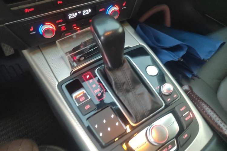 Used Audi A6L 2018 35 TFSI Collector's Edition Gear Lever