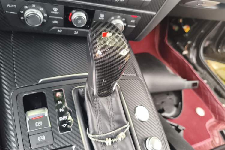 Used Audi A6L 2018 30th Anniversary Edition TFSI Trendy Model Gear Lever
