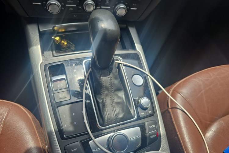 Used Audi A6L 2018 30th Anniversary Edition TFSI Trendy Model Gear Lever