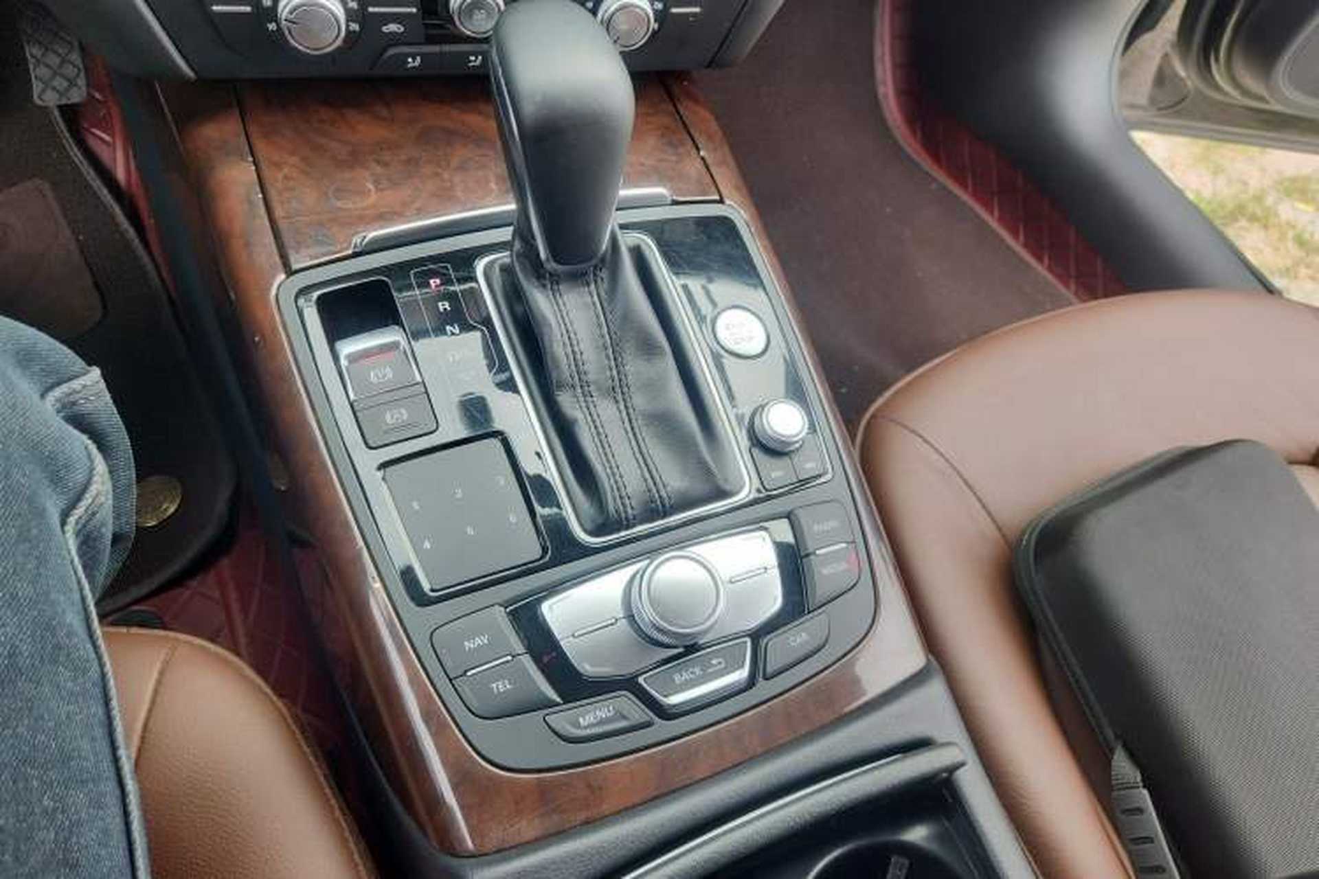 Used Audi A6L 2018 30th Anniversary Edition TFSI Trendy Model Gear Lever